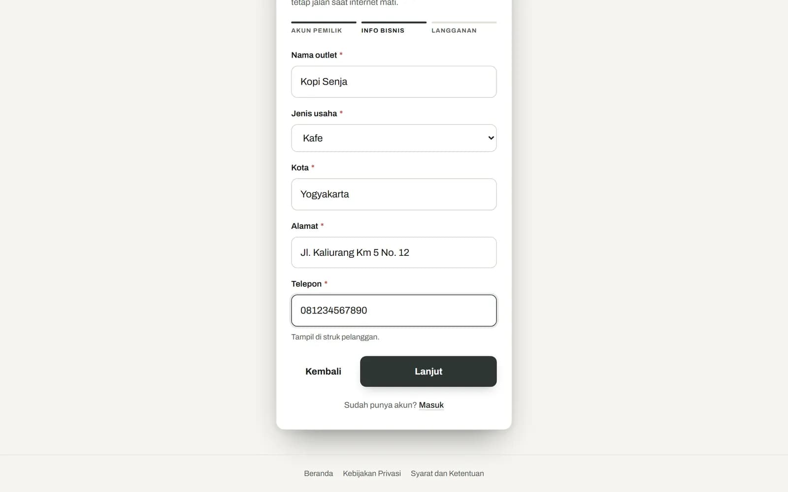 Form daftar langkah info usaha berisi nama outlet Kopi Senja, jenis usaha Kafe, kota, alamat, dan telepon
