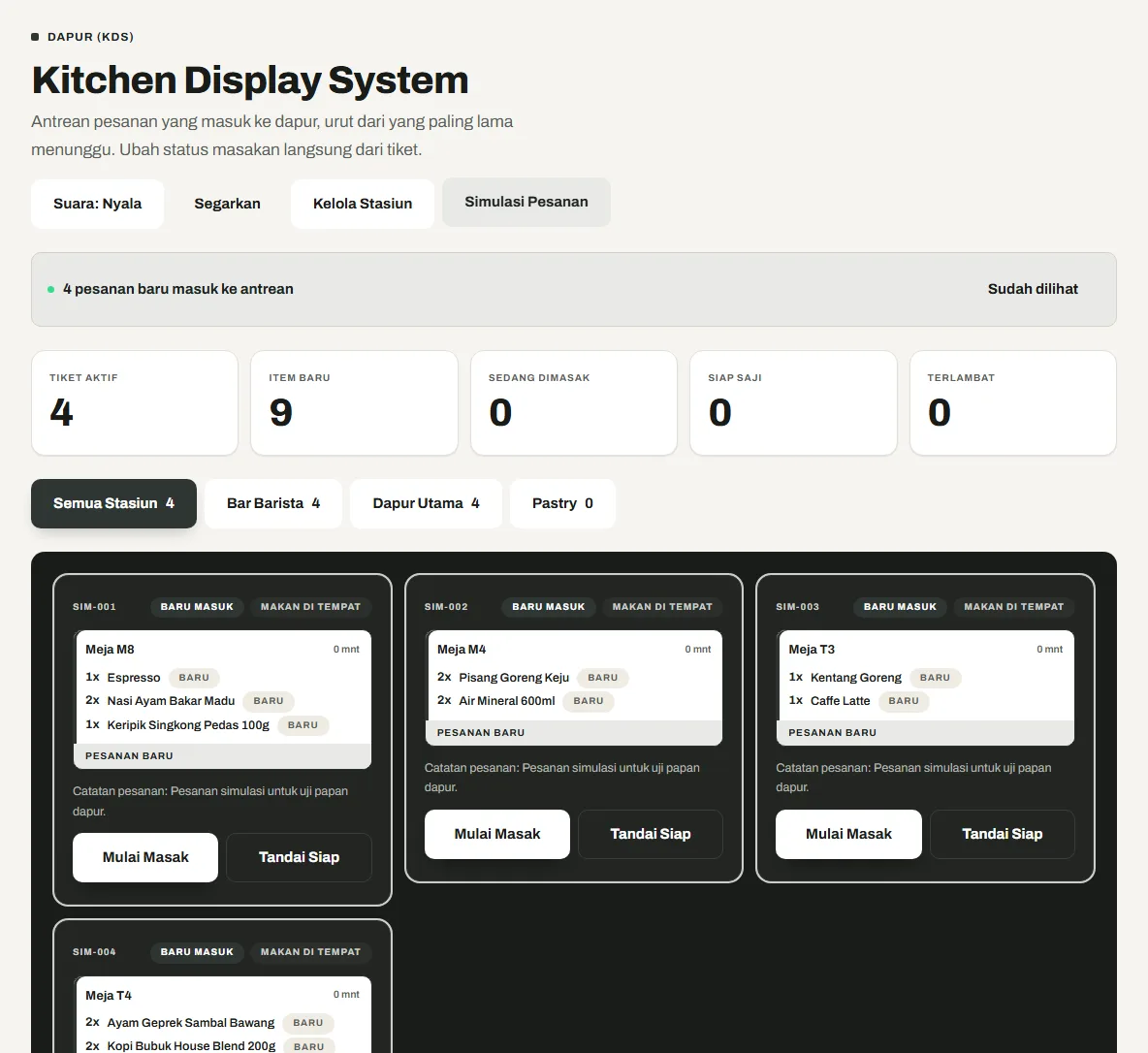 Screenshot Kitchen Display System Kasirnesia dengan empat tiket aktif, sembilan item baru, dan antrean tiket per meja yang terbagi ke stasiun Bar Barista dan Dapur Utama